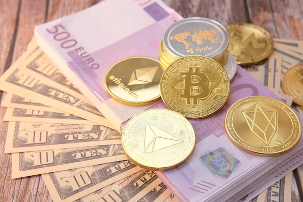 Bitcoin, Etherium, Ripple, Monero coin, Dogecoin, TRON coin, EOS coin, Dash coin, Cryptocurrency yeni dijital para konsepti