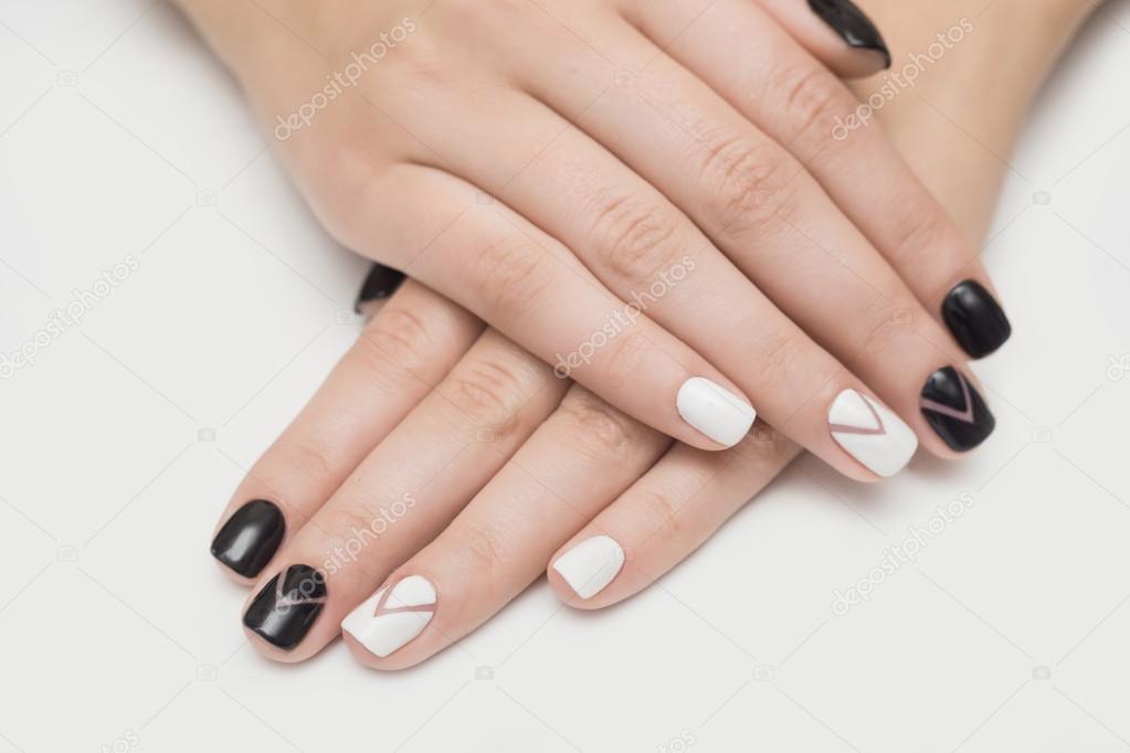 nail black and white