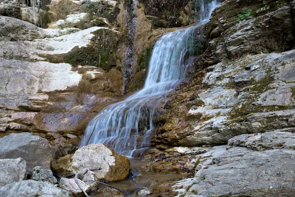 Izolovaný Vodopád Lese Itálie Evropa — Stock fotografie