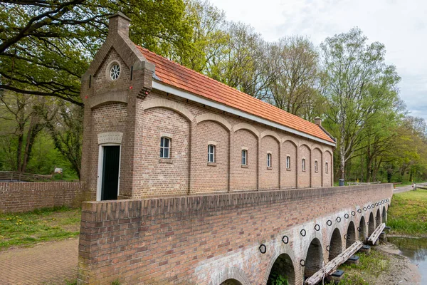 Velho Herdeiro Com Nome Schuivenhuisje Construído 1887 Canal Almelo Nordhorn Fotos De Bancos De Imagens