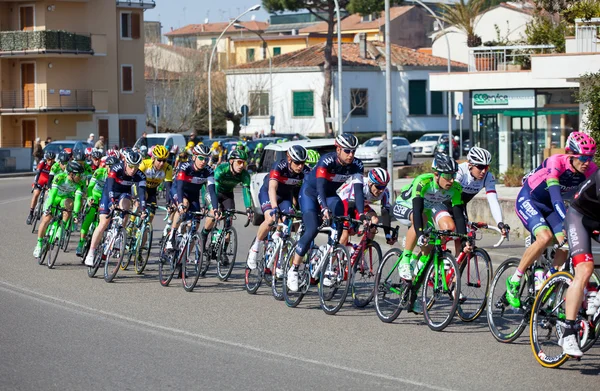 De overgang van de Tyrreense naar de Adriatische Zee in Empoli. — Stockfoto