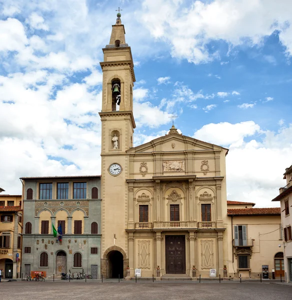 Insigne kilise Collegiata S. Lorenzo Montevarchi, İtalya. — Stok fotoğraf