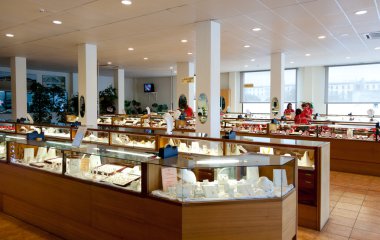 Mayorka, Manacor fabrika Dükkanı.