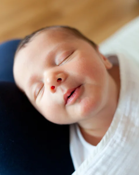 Schattige baby slapend — Stockfoto