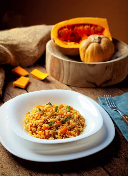 Risotto Calabaza Receta Con Arroz Calabaza Mesa Rústica Con Ingredientes —  Fotos de Stock