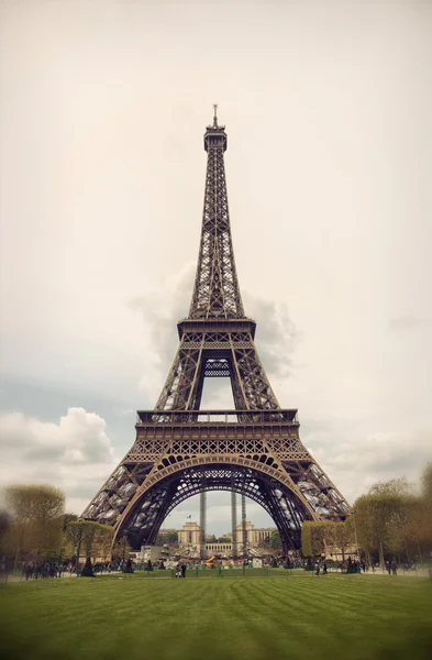 Tour Eiffel v Paříži — Stock fotografie