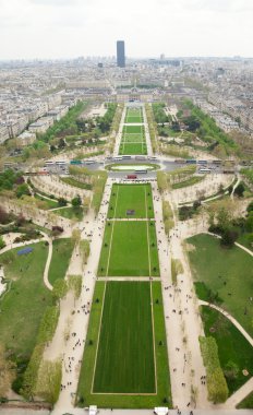 Paris Parc du Champs de Mars'ın havadan görünümü