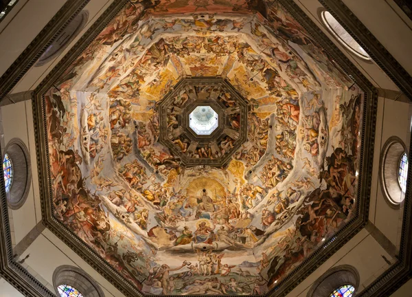 Floransa kubbe içinde kıyamet günü