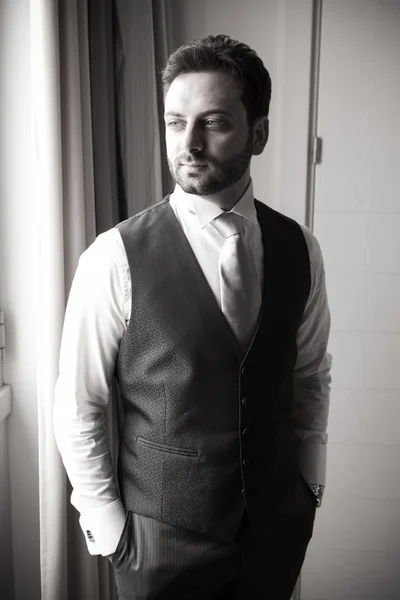 Young Italian groom before marriage — Stock Photo, Image