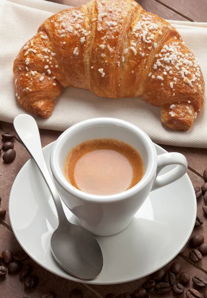 Espresso con croissant — Foto de Stock