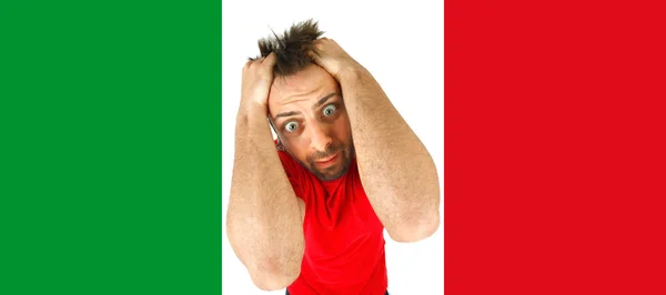 Junge italienische Verzweifelte in der italienischen Flagge. — Stockfoto