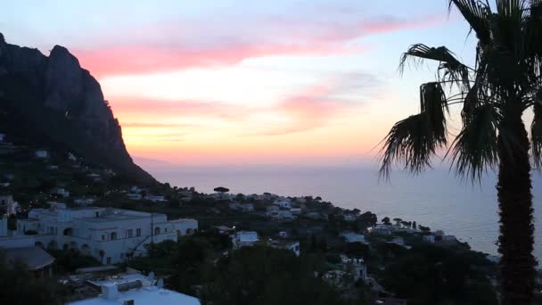 Pôr do sol na ilha de Capri — Vídeo de Stock