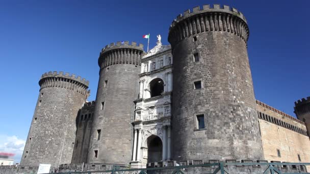Castillo Nuovo en Nápoles — Vídeo de stock