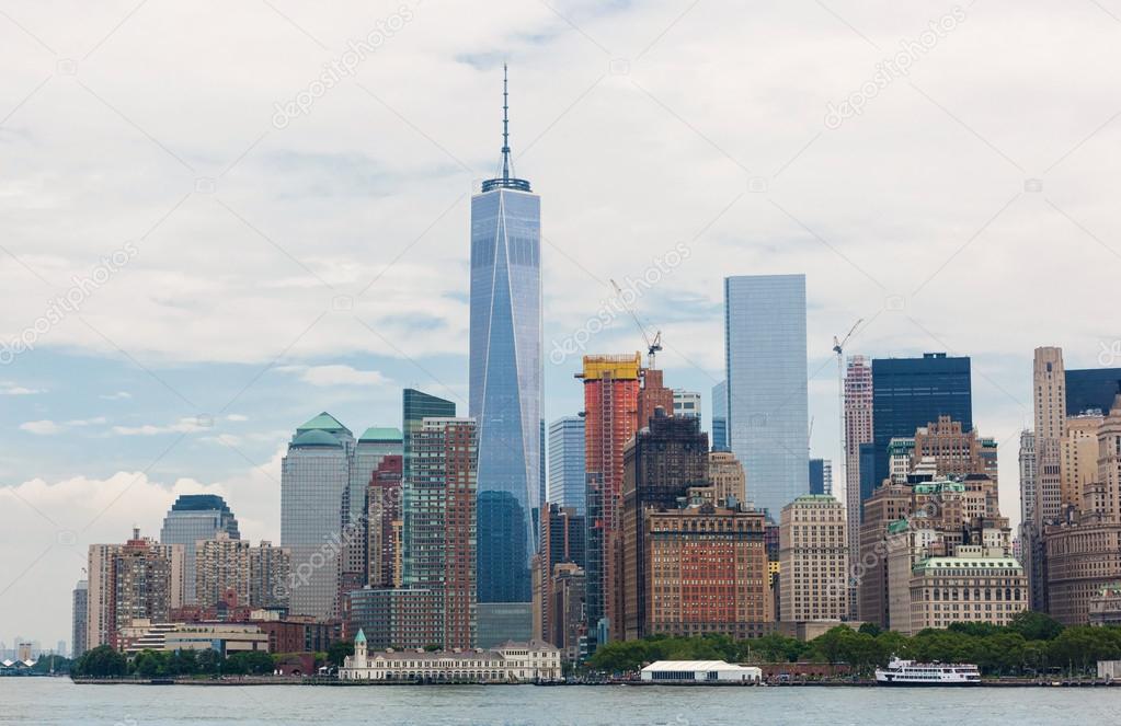 The downtown New York City skyline