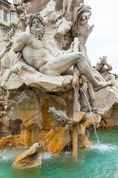 Zeus na Fonte dos Quatro Rios de Bernini, Roma . — Fotografia de Stock