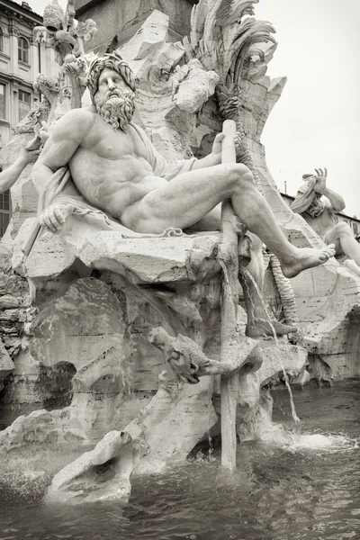 Zeus in Bernini's Fountain of the Four Rivers, Rome. — Stock Photo, Image