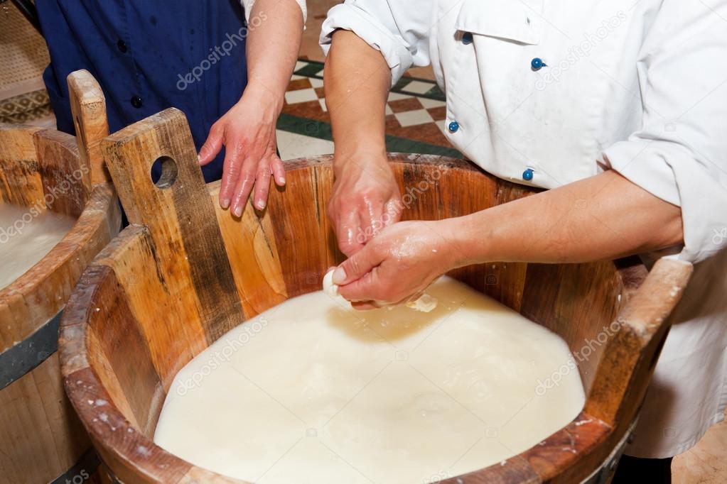 Production handmade craftsmanship of mozzarella