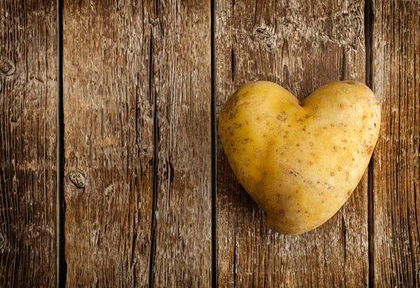 Heart Shaped Potato — Stock Photo, Image