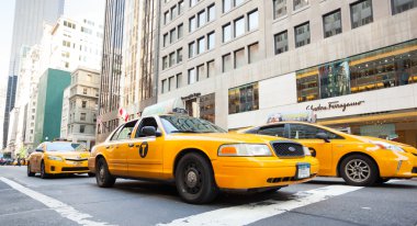 New York'ta sarı taksileri klasik sokak görünümü