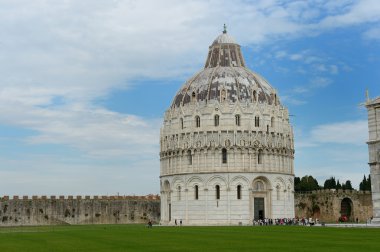 Pisa-Vaftizhane