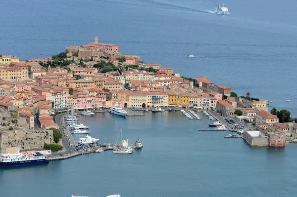 Portoferraio hamn - ön Elba — Stockfoto