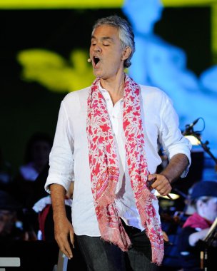 Andrea Bocelli Toskana - 4th Temmuz 2015 yılında İtalya canlı