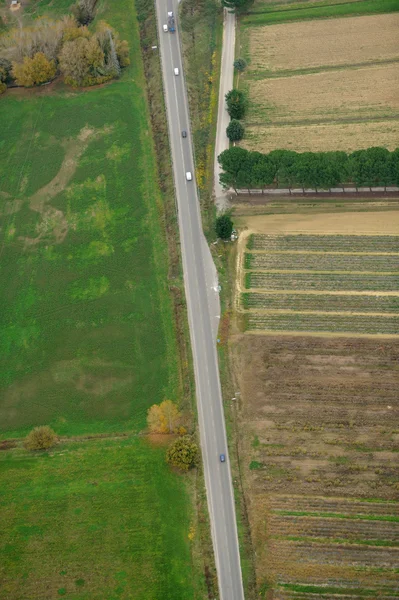 La route au milieu — Photo