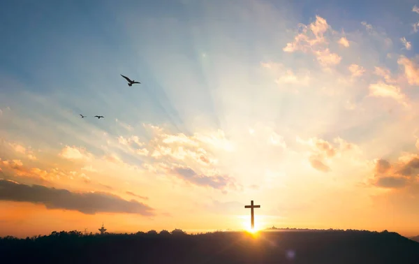 Religiöst Koncept Silhuett Kors Berget Vid Solnedgången Bakgrund — Stockfoto