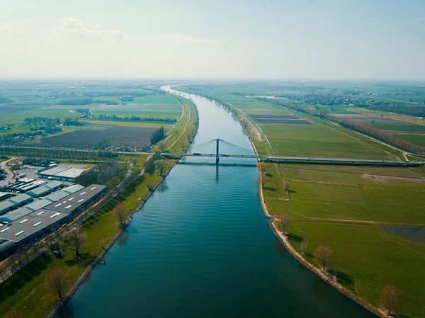 Чудовий Повітряний Дрон Знятий Каналом Міст Нідерландах — стокове фото