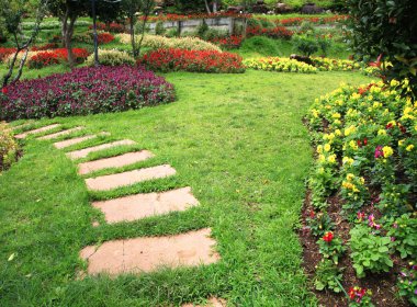 Açık Çiçek Bahçesi