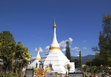 Phra bu DOI Kong Moo