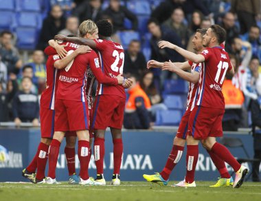 Atletico Madrid oyuncuları gol kutluyor