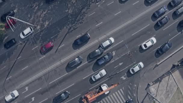 Dois carros crash-up close-up - visão superior drone shot — Vídeo de Stock