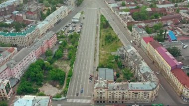 Karantina ve koronavirüs salgını sırasında Harkiv 'in boş sokakları