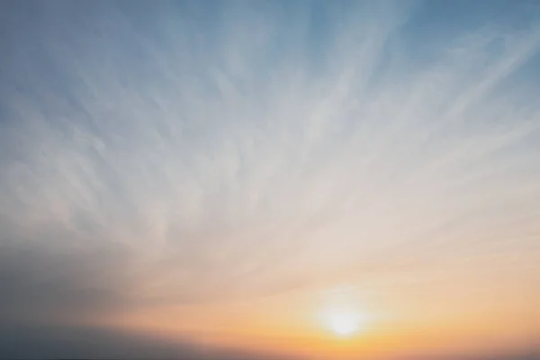 Západ slunce obloha Textura v létě — Stock fotografie