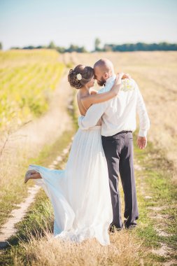 Evlilik çift gitmedenen sahada