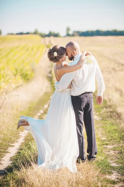 Evlilik çift gitmedenen sahada