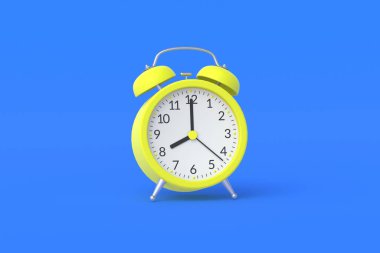 Mavi arka planda tek sarı, analog alarm saati. Uyanın ve günaydın konsepti. Dakiklik. Geri sayım ve son teslim tarihi. Uyku vakti. Günlük rejim. İş planlaması. 3d oluşturma