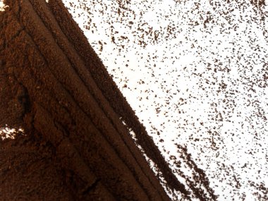 Taze Kahve Yığını Beyaz Arkaplanda İzole Edildi