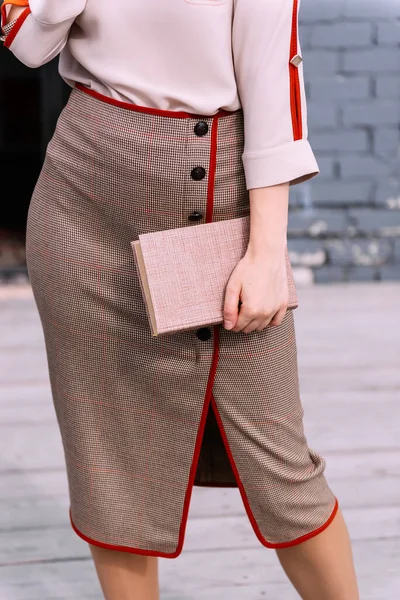 Book Hands Woman Vertical Photo — Stock Photo, Image