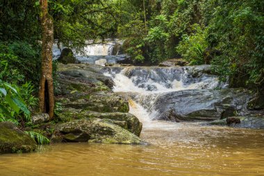 Penedo, RJ şehrinin manzarası.