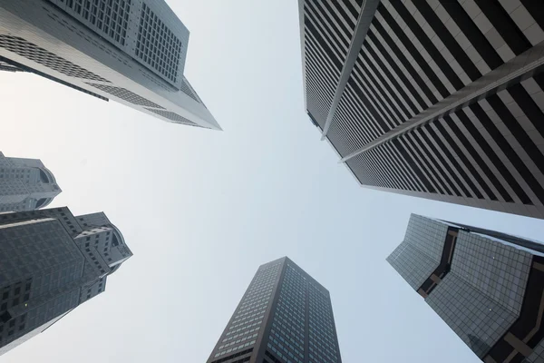 Felhőkarcolók, Szingapúr a földre nézve — Stock Fotó