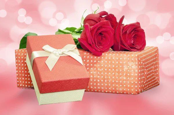 Hediyeler ve tatil için çiçekler