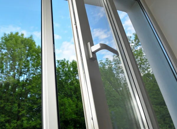 Plastik vinil pencere