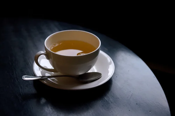 Jeden šálek zeleného čaje — Stock fotografie