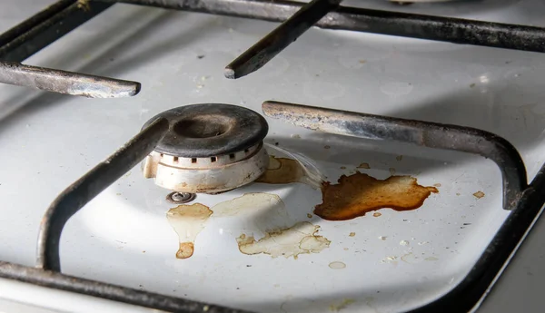 Vuile Gasfornuis Branders Keuken Kamer Voor Het Schoonmaken Concept Sluiten — Stockfoto