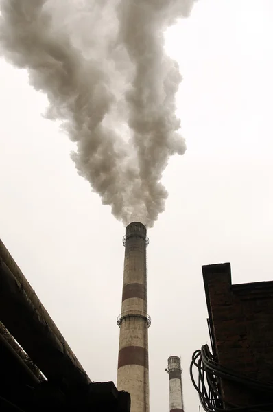 Power station with smoke stack — Stock Photo, Image