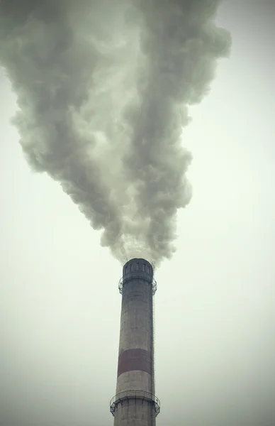 Power station with smoke stack — Stock Photo, Image