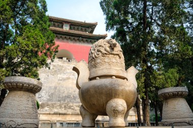 Ming mezarları Türbesi
