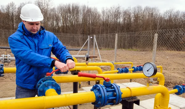 Natural gas field station equipment — Stock Photo, Image